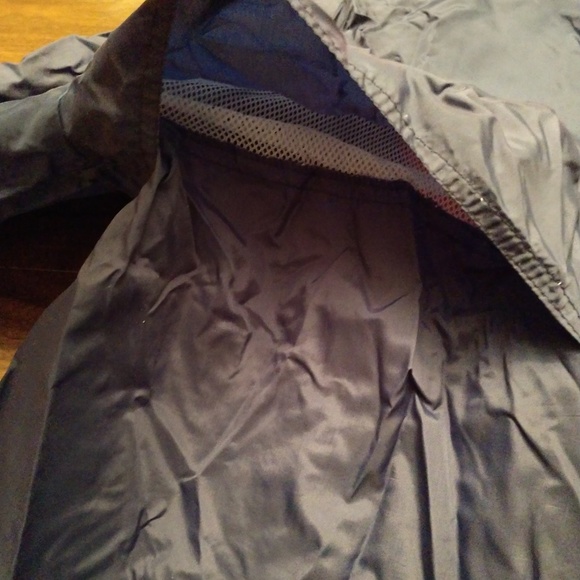 Vintage Puma Men's Rain Jacket - Picture 6 of 6